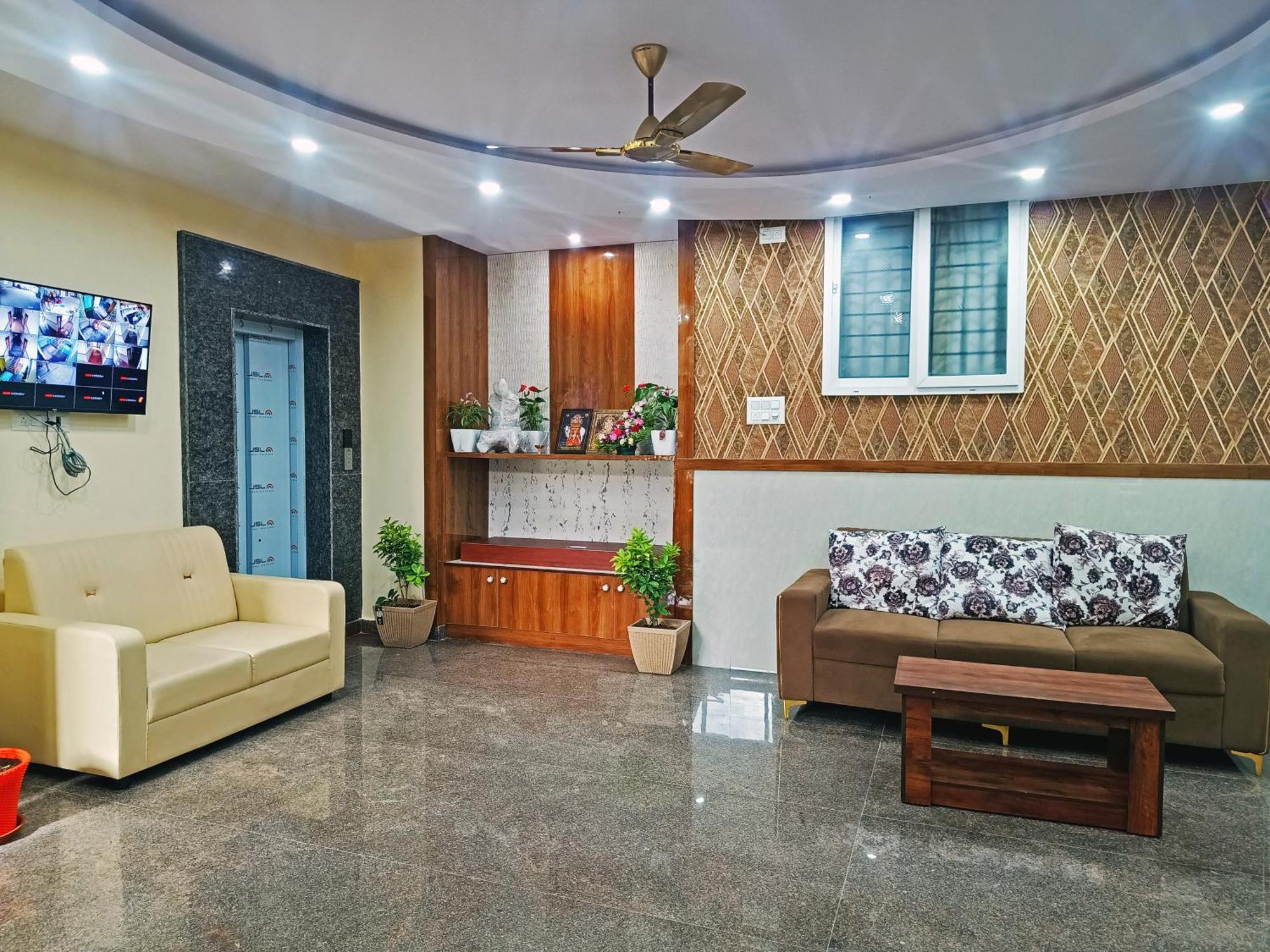 העיר בנגלור Hotel Achhu Palace מראה חיצוני תמונה