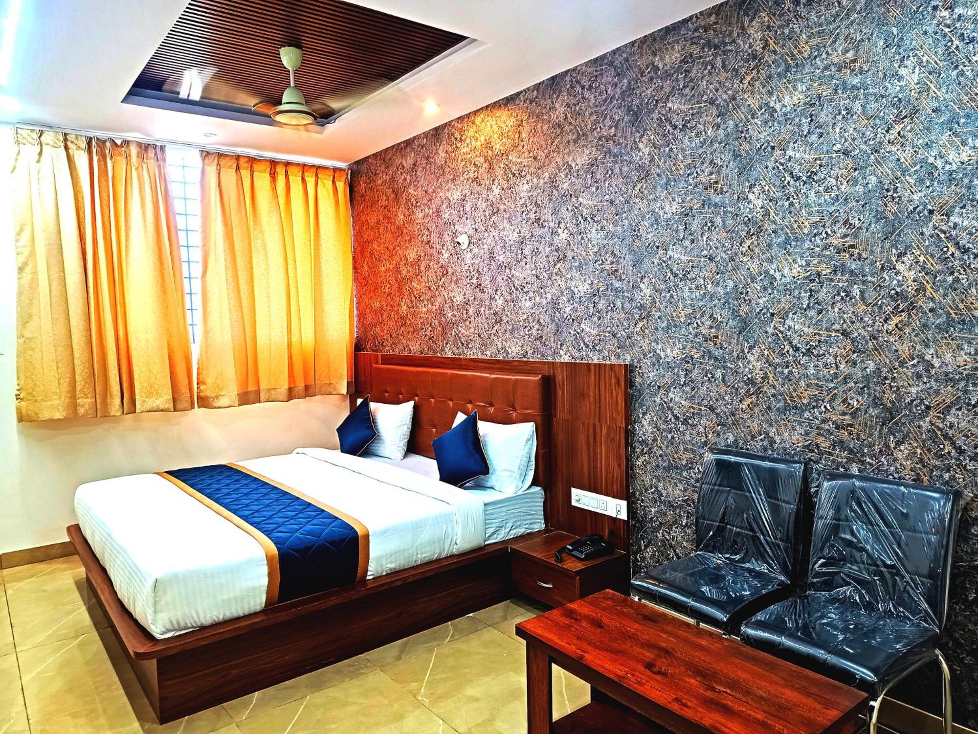 העיר בנגלור Hotel Achhu Palace מראה חיצוני תמונה