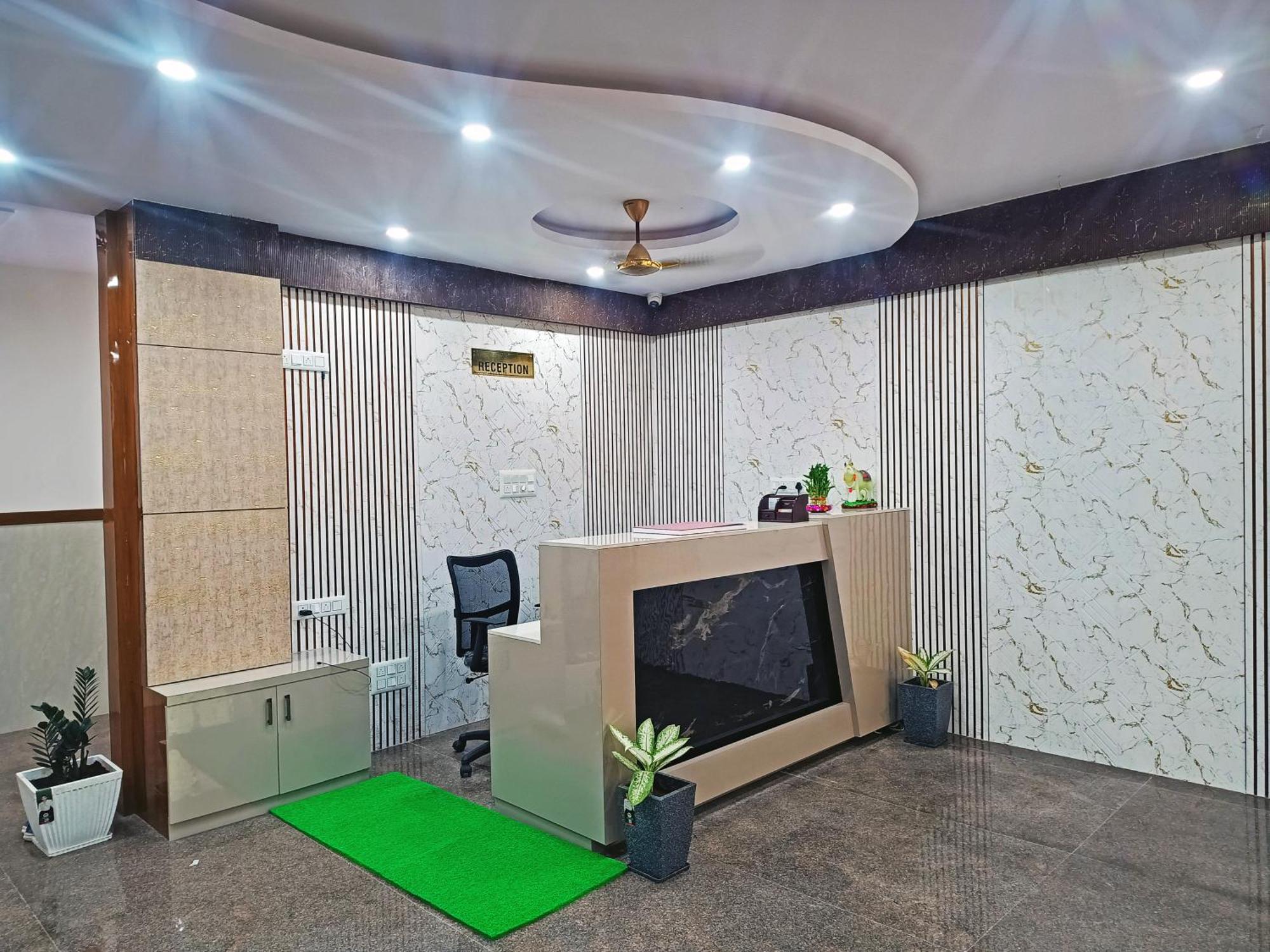 העיר בנגלור Hotel Achhu Palace מראה חיצוני תמונה