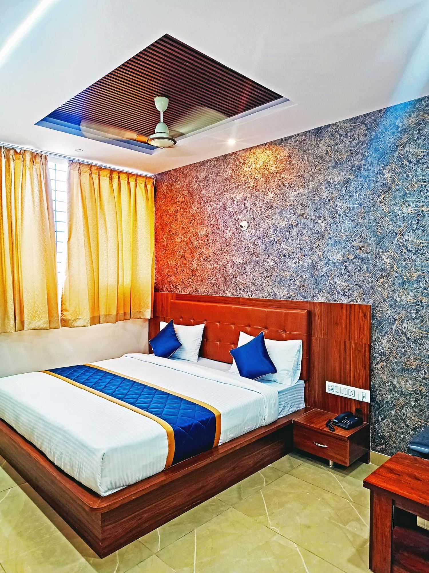 העיר בנגלור Hotel Achhu Palace מראה חיצוני תמונה