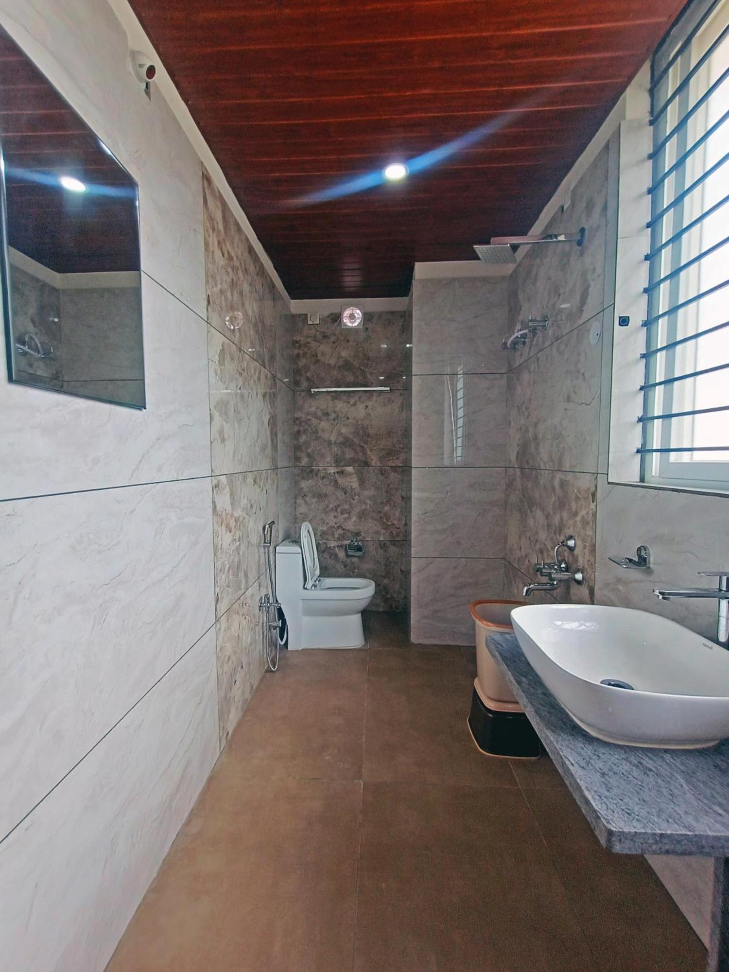 העיר בנגלור Hotel Achhu Palace מראה חיצוני תמונה